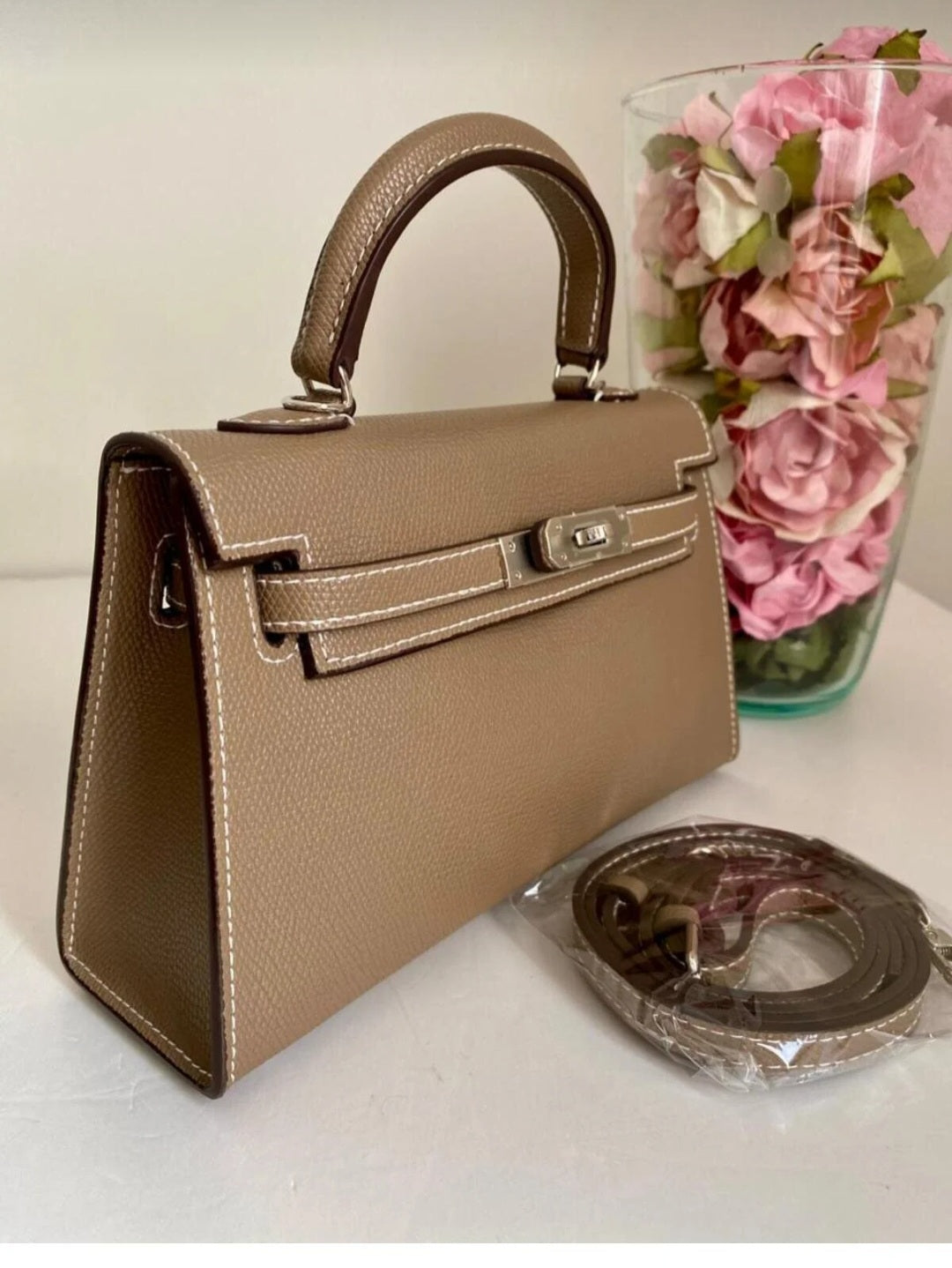 The famous handbag and shoulder bag